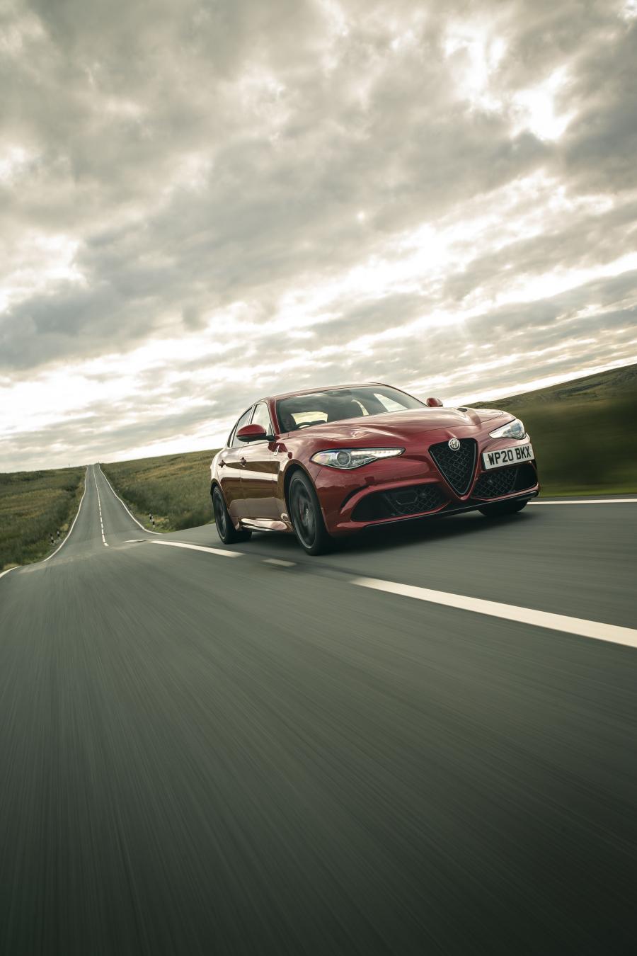  Alfa Romeo Giulia Quadrifoglio (952) 2020 года  (UK) (фото 34 из 34)